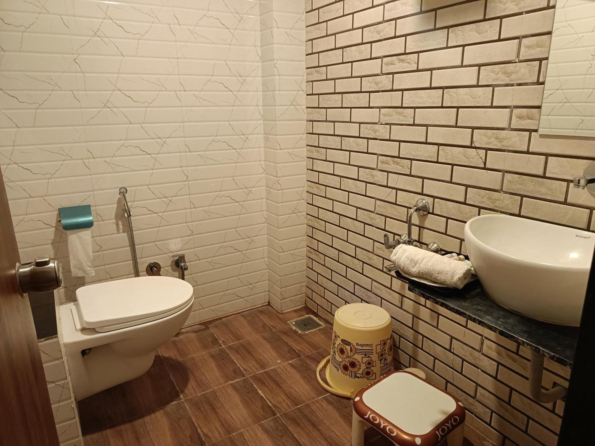 Leela Bizotel Junagadh Oda fotoğraf